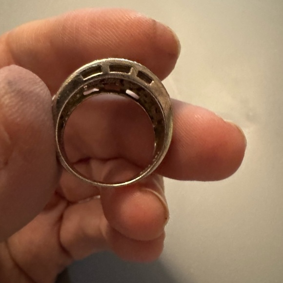 Elegant Silver Floral Ring in sterling silver - Picture 3 of 6